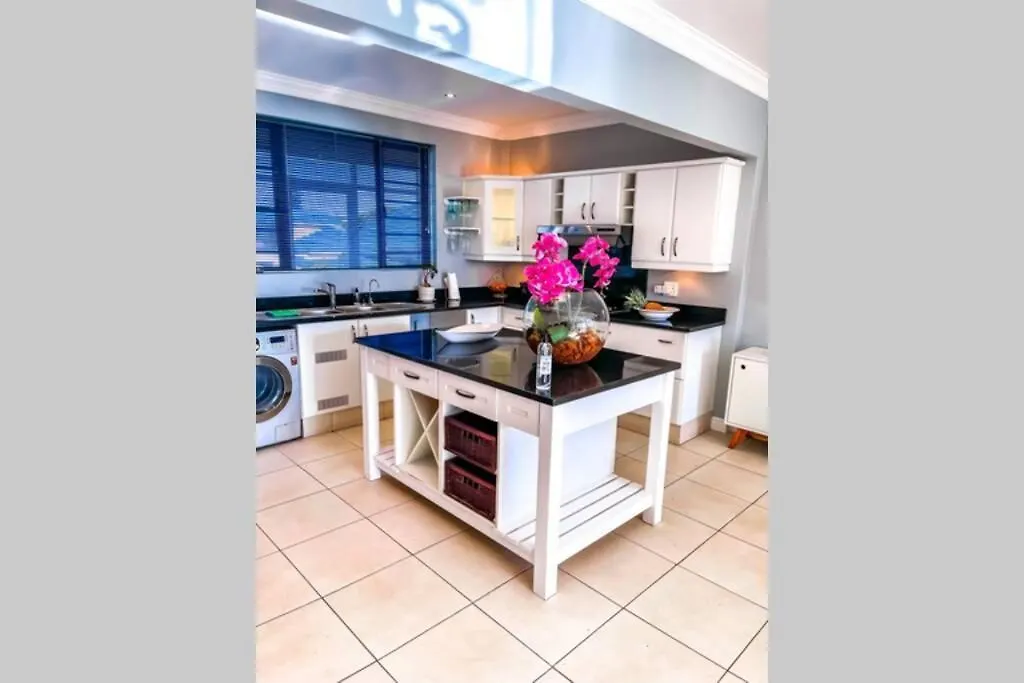 Summerstrand Boutique Beach Apartment Port Elizabeth